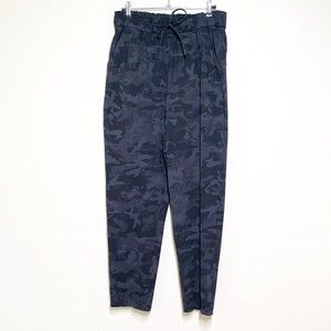 Lululemon Keep Moving Pant 7/8 High-Rise size 8 Incognito Camo Multi Grey W5DBDS
